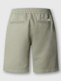 Bermuda kaki