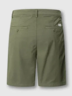 Bermuda kaki