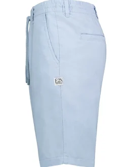 Chinoshort lichtblauw