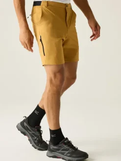 Functioneel short "Anti-Insect Travel Light" mosterdgeel
