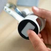 Nagelknipper grijs/wit - (H)10,5 x Ø 8,2 cm