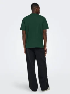 Shirt "Onsfred" donkergroen