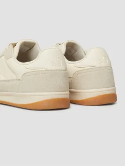 Sneakers beige