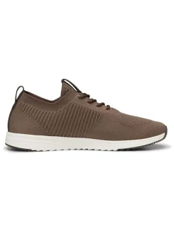 Sneakers bruin