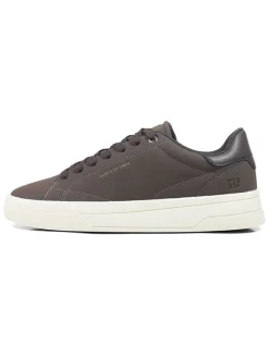 Sneakers bruin