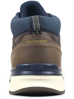 Sneakers bruin